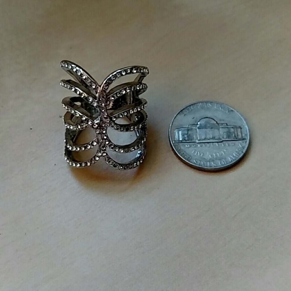 Ring - Picture 3 of 3